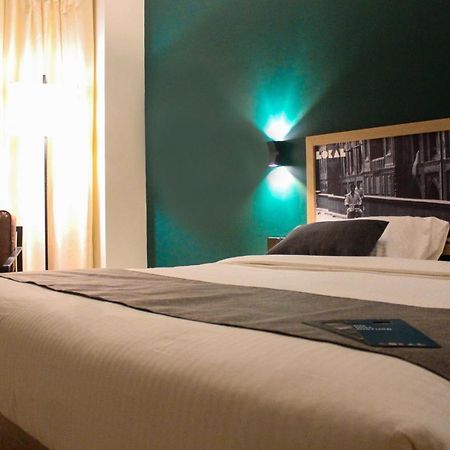 Lokal Rooms X Gulberg Lahor Kültér fotó